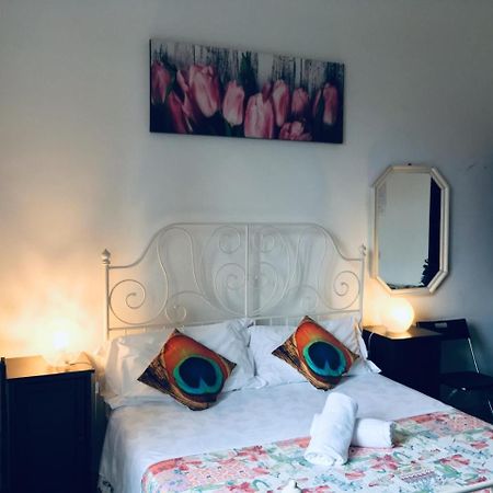 Giuly Guesthouse Roma Exterior foto